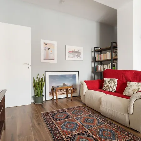 Appartement Guesthost - Cenisio Cozy Flat Near Mm5 Milaan