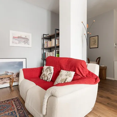 Guesthost - Cenisio Cozy Flat Near Mm5 * Милан