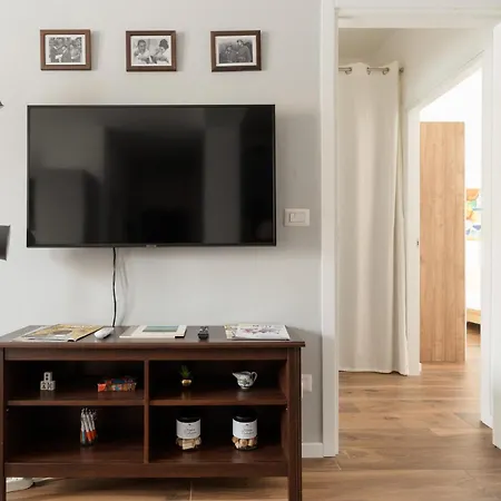 Guesthost - Cenisio Cozy Flat Near Mm5 Апартаменты *