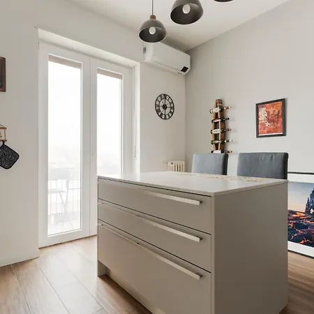 Guesthost - Cenisio Cozy Flat Near Mm5 *