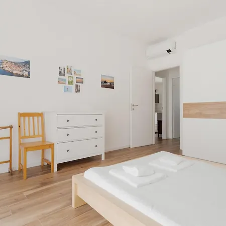 Апартаменты Guesthost - Cenisio Cozy Flat Near Mm5 Милан