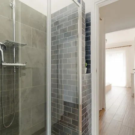 Guesthost - Cenisio Cozy Flat Near Mm5 Милан