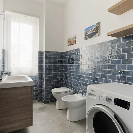 Guesthost - Cenisio Cozy Flat Near Mm5 Милан